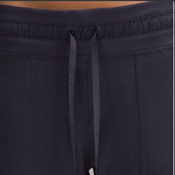 Lululemon Dance Studio Mid-Rise Cropped Pant Black Night Size 0 - Picture 5 of 11